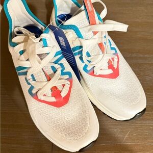 Shoes for Crews woman’s 8 tennis shoes